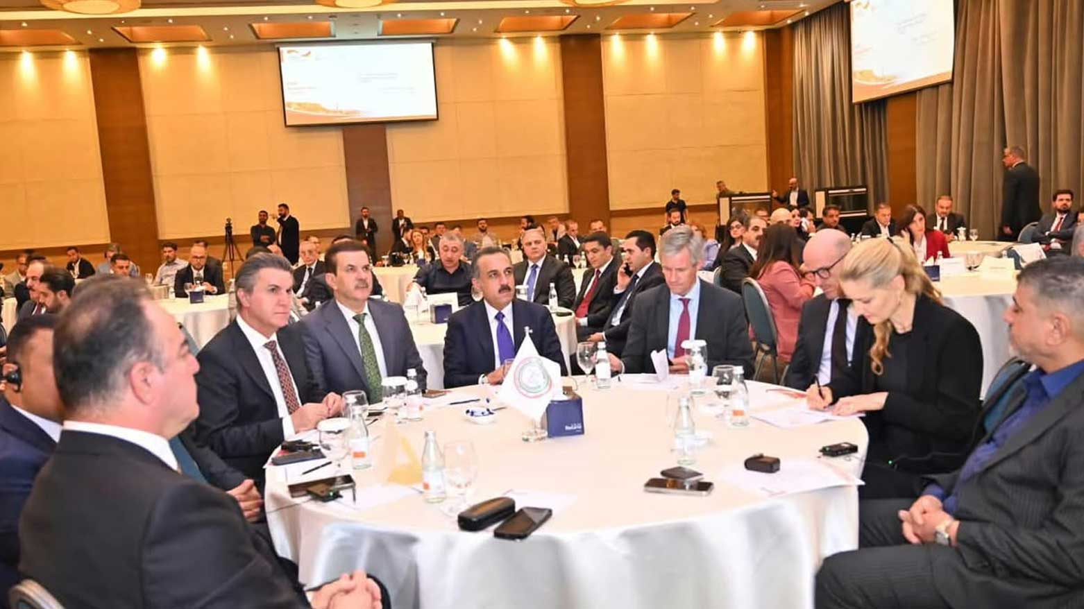 أربيل… تحت عنوان “بناء اقتصاد مرن”.. انعقاد أول جلسة لـ”صالون التجارة” في أربيل
