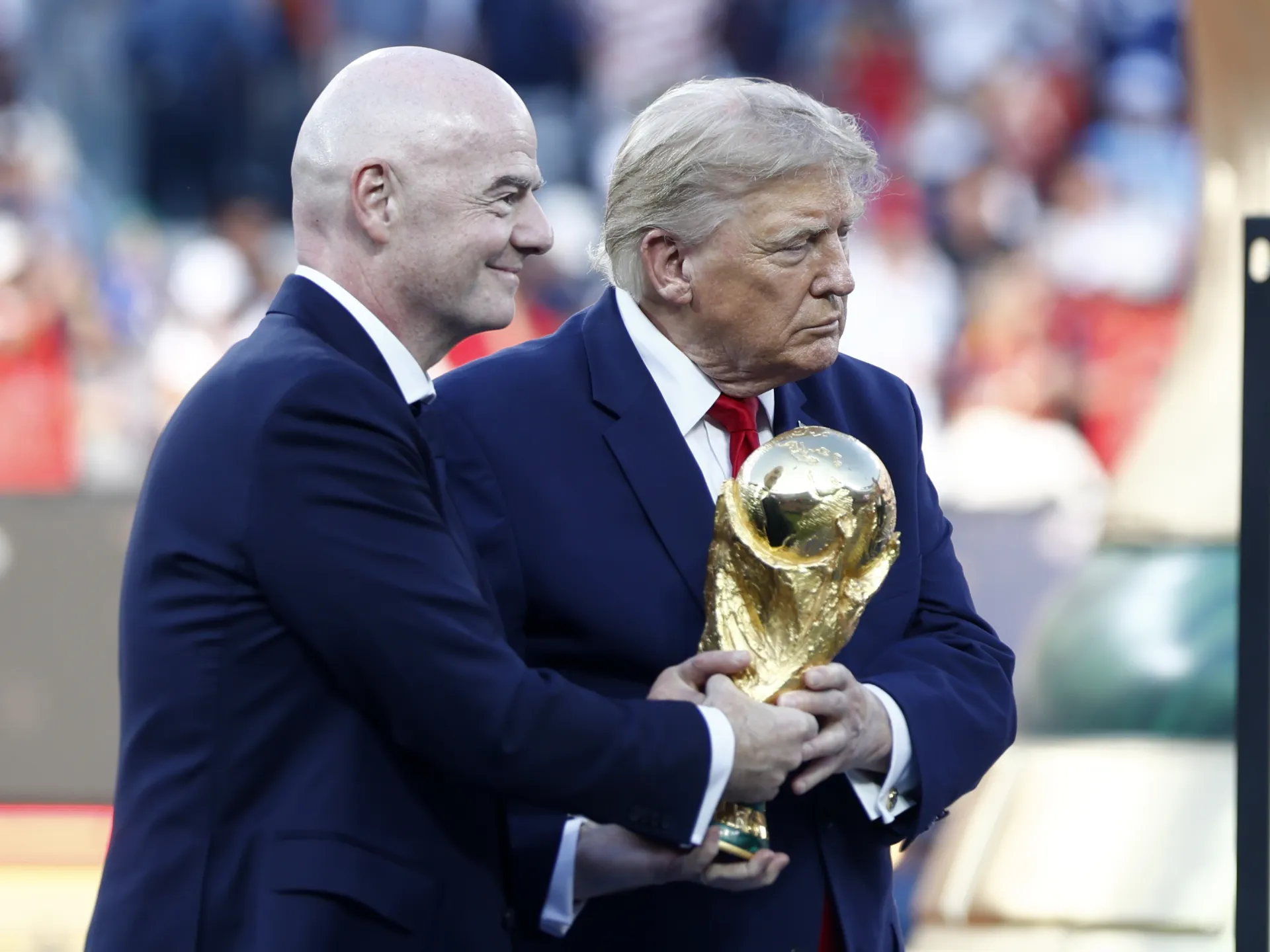 أبطالها ترمب وكوشنر وإنفانتينو.. شبكة النفوذ خلف "صفقة القرن" لبيع كأس العالم