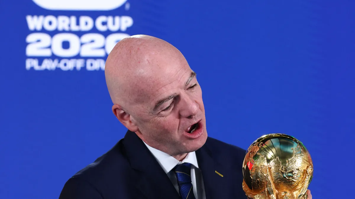 بين الأرباح المليارية وتقليد الرياضات الأخرى.. قراءة تحليلية لمخطط إنفانتينو لبيع كأس العالم