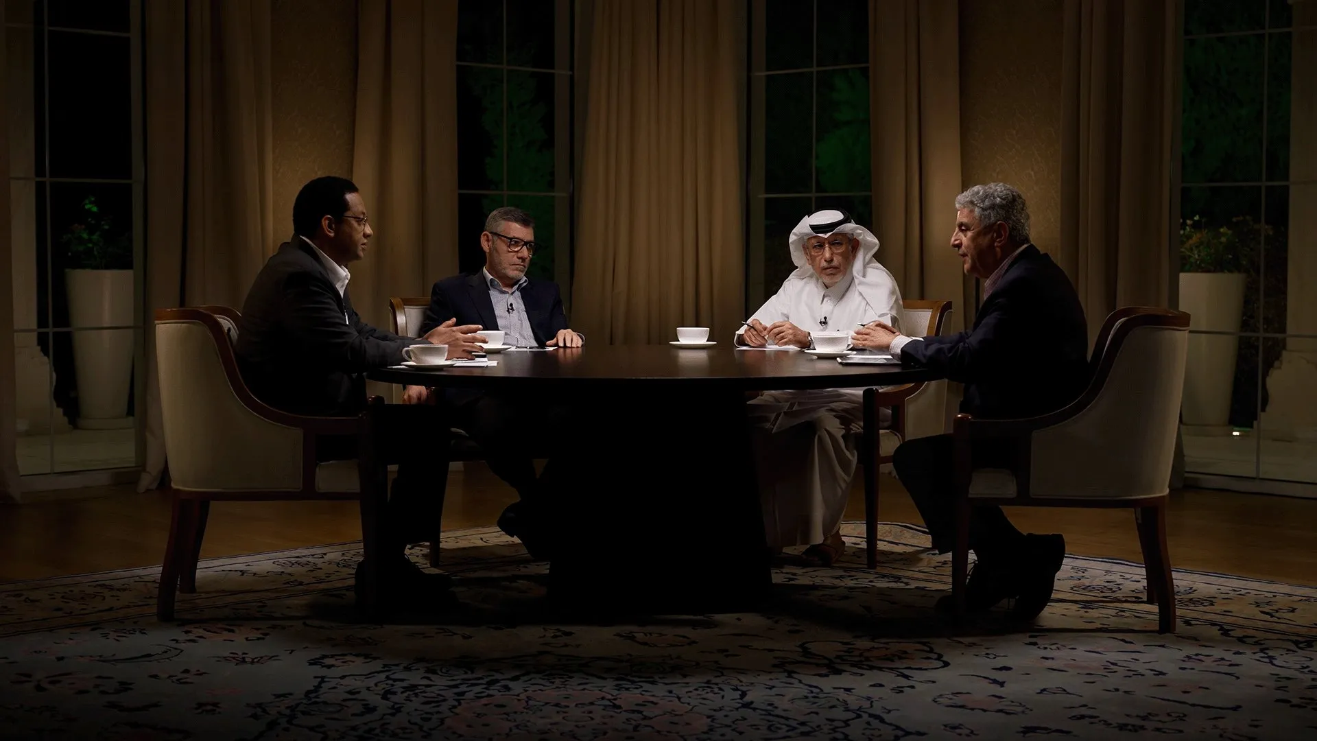 لماذا تتصدر قطر وعمان جهود الوساطة مع إيران؟