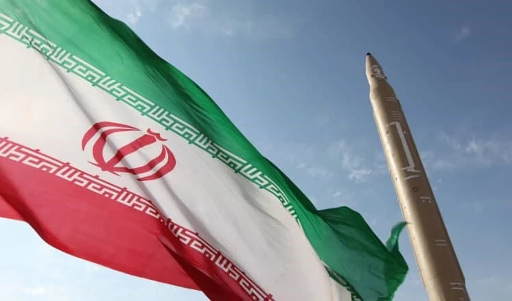 حرس الثورة الإيرانية يعلن استهداف قاعدة الأزرق الأمريكية...