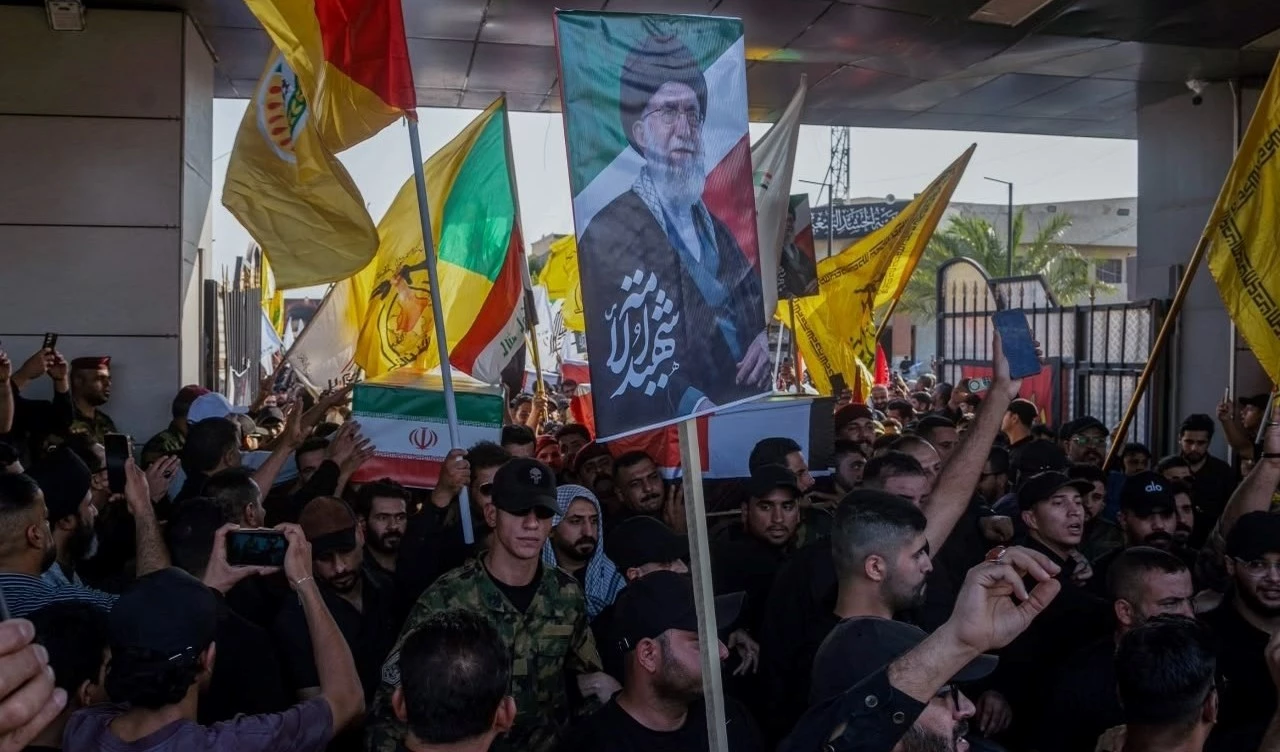بالصور.. تشييع شهداء الحشد الذين ارتقوا نتيجة العدوان الأميركي السعودي