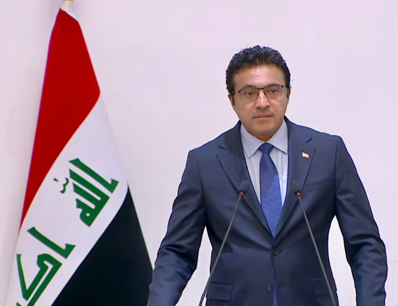 العبودي : تعليق زيارة رئيس الوزراء إلى السعودية