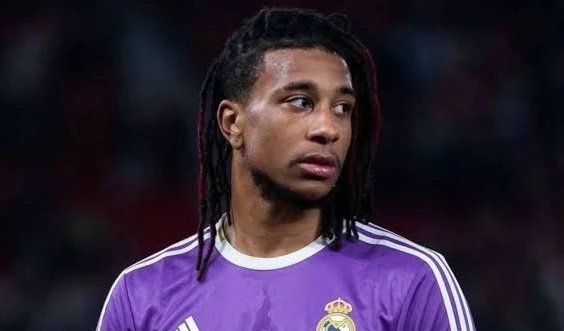 إيبرل ينفي شائعات رحيل أوليسي إلى ريال مدريد