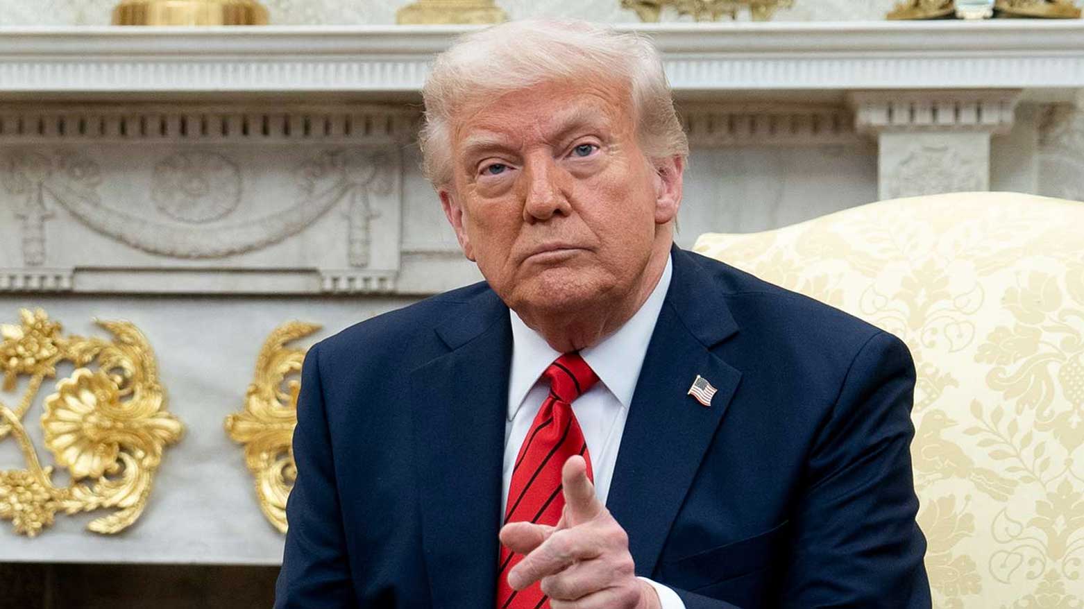 ترامب يتوعد طهران برد عسكري "قاس" ويؤكد اعتراض صواريخ باليستية استهدفت الأردن