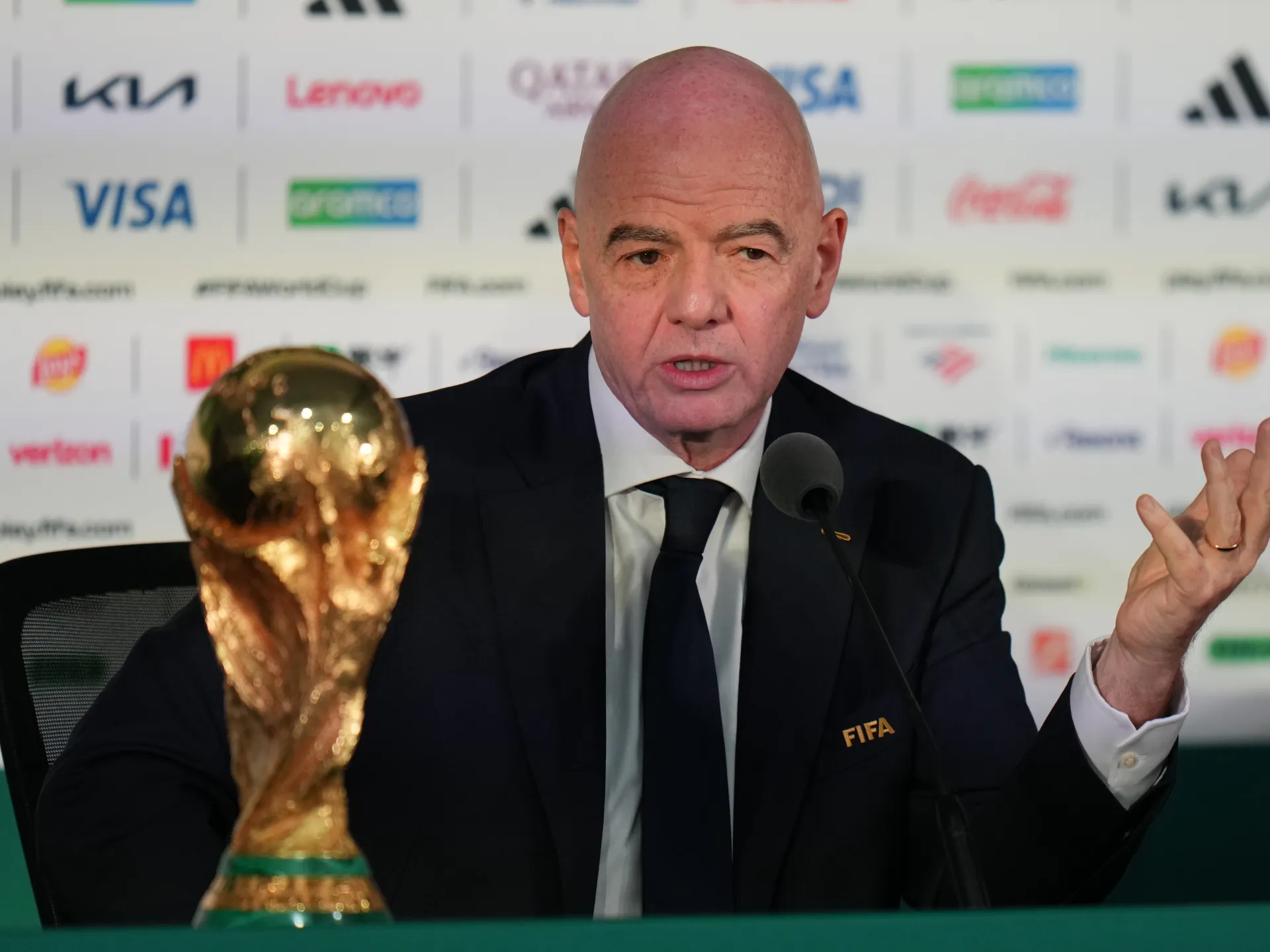 ما اقتراح إنفانتينو لخصخصة كأس العالم ولماذا ترفضه الاتحادات الكبرى؟