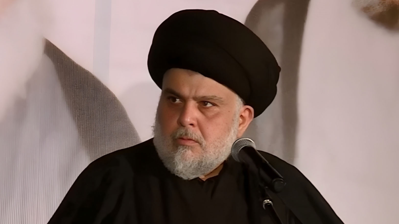 الصدر يتهم "الميليشيات الوقحة" بالتسبب بمقتل عناصر الحشد والأمن ويطالب بحصر السلاح بيد الدولة